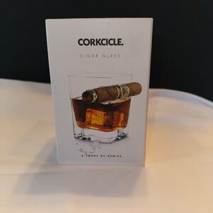 Corkcicle Cigar Glass Built In Cigar Rest New In Box 9oz